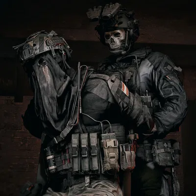 Konig & Simon "Ghost" Riley