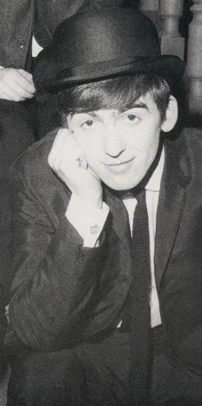 George Harrison 𖦹 ࣪˖