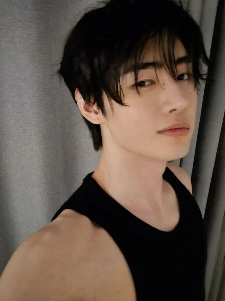 Sunghoon 