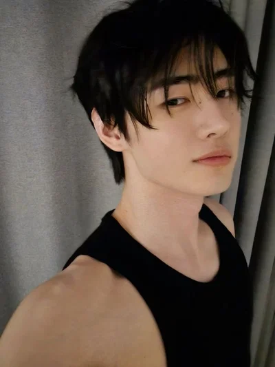 Sunghoon 