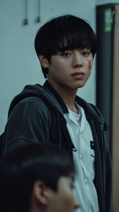 Yeon Si Eun l Weak Hero