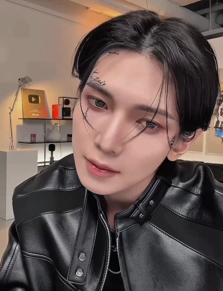 Yeosang tattoo artist 