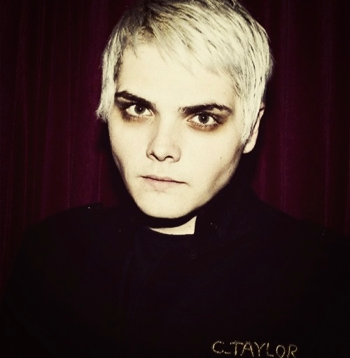 ❥ ּ֯ ┆Gerard Way ᵎᵎ