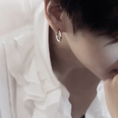 ๊จ๏ธ REQUESTS BOT