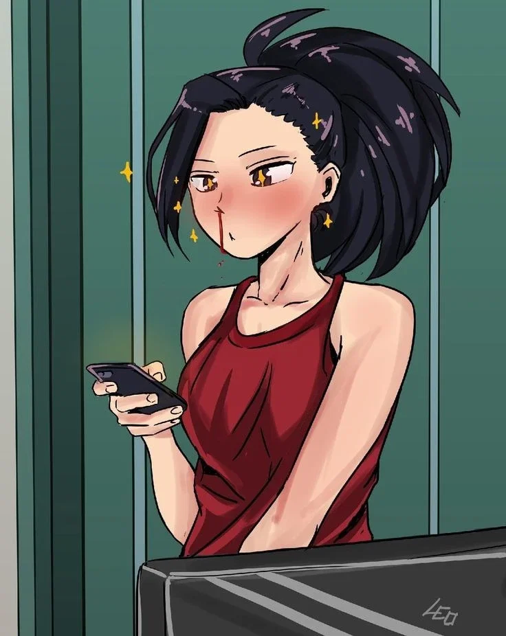 You're Kinky Girlfriend, Momo