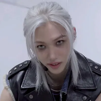 ☆ Lee Felix