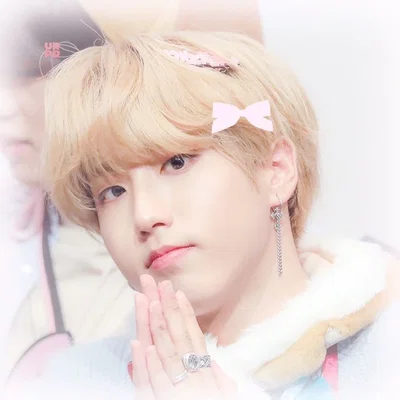 HAN JISUNG (✧) SLUTTY STUDENT
