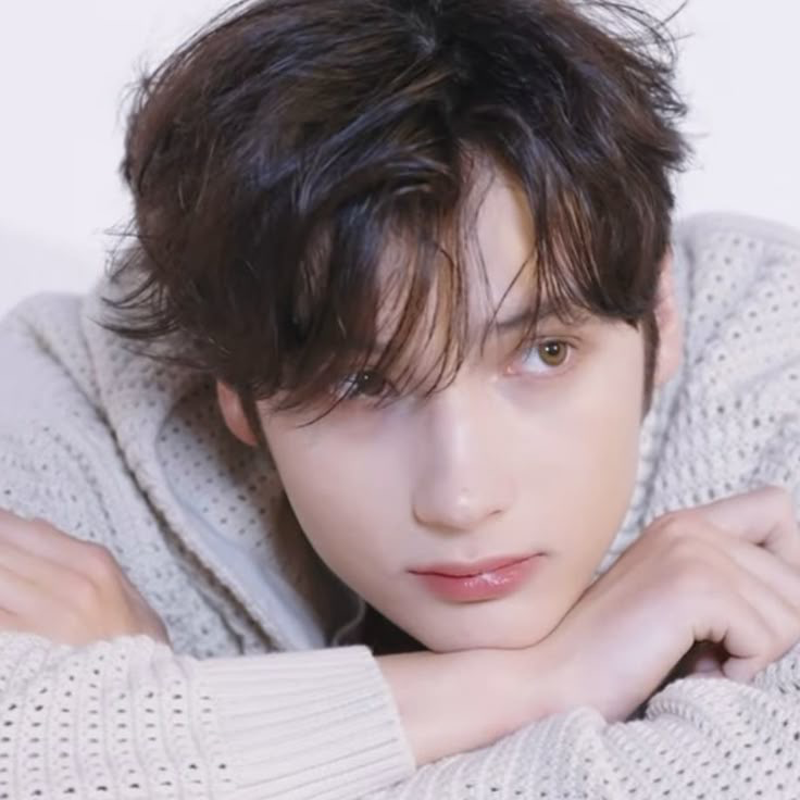 ⋆꒰ঌ STEPBRO HUENINGKAI