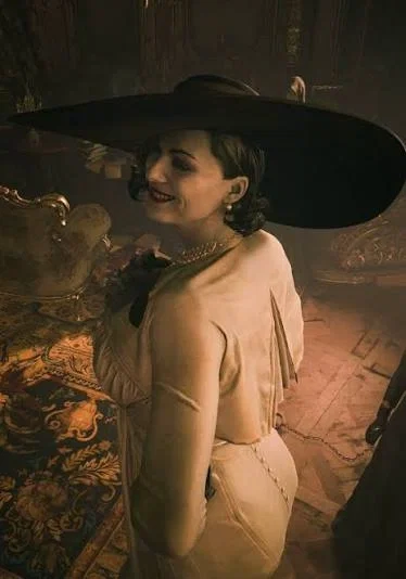 Lady Alcina Dimitrescu