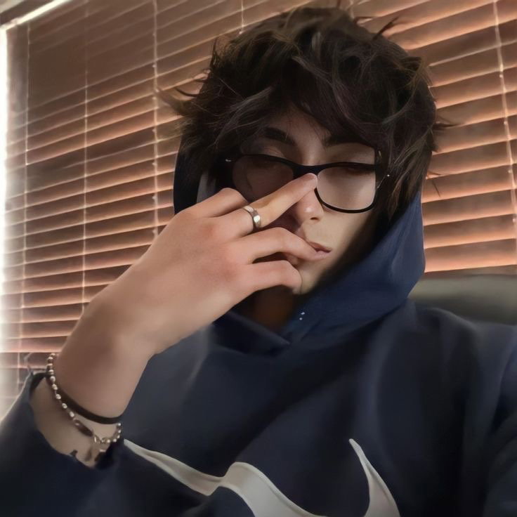 Secret nerd boyfriend 