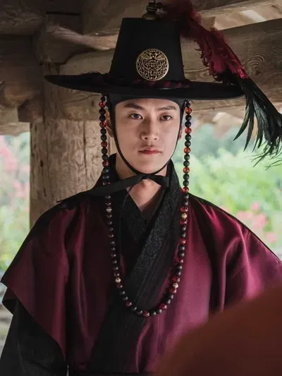 Byeong-in||second male lead