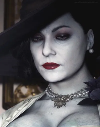 Lady Alcina Dimitrescu