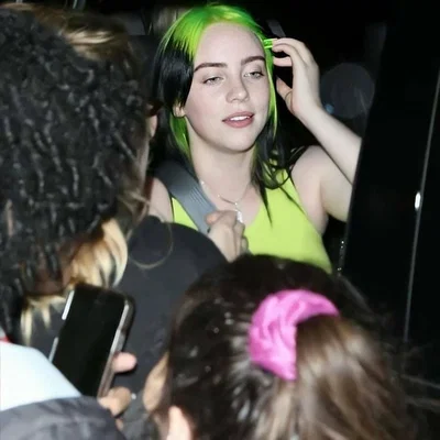 Billie Eilish [paparazzi?]