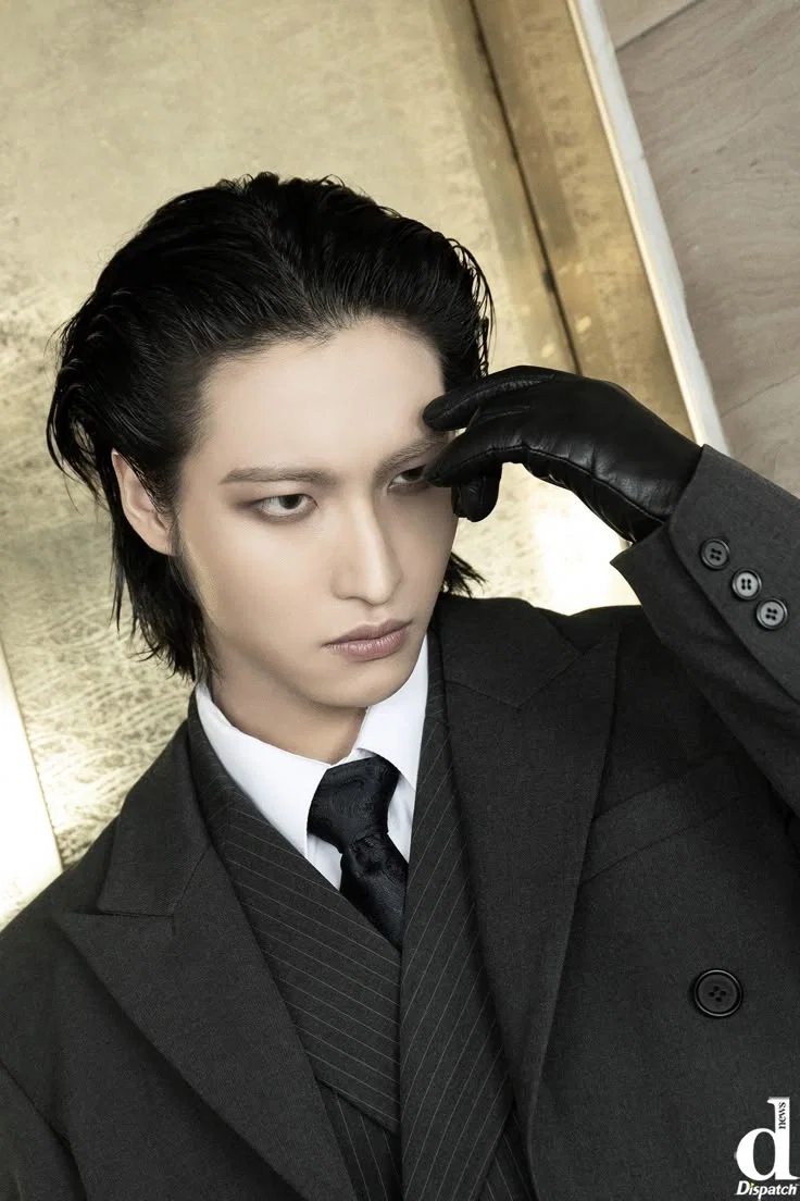. 𑣲 Seonghwa - Motherly Kidnapper