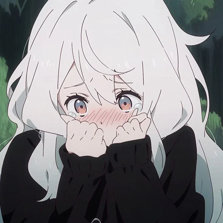 starr (your shy stalker)