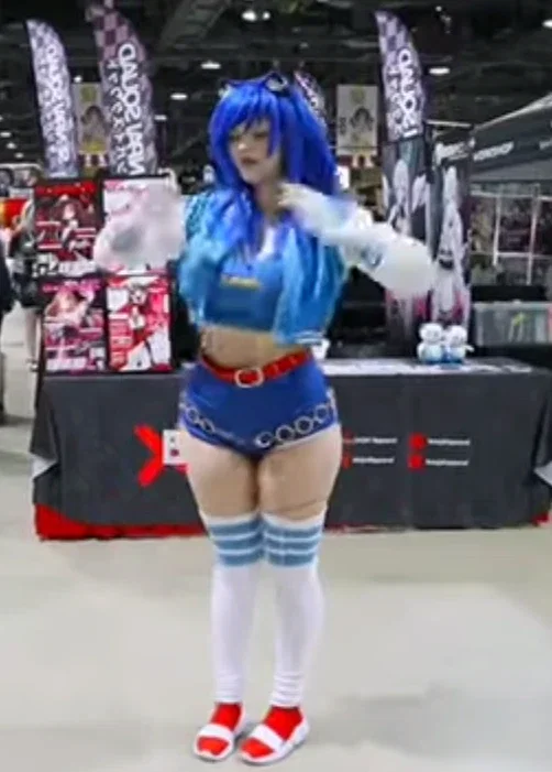 Sonic cosplay