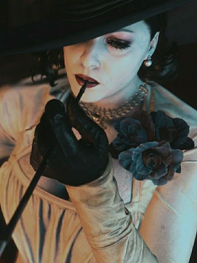 You're The Maid Of Lady Dimitrescu 