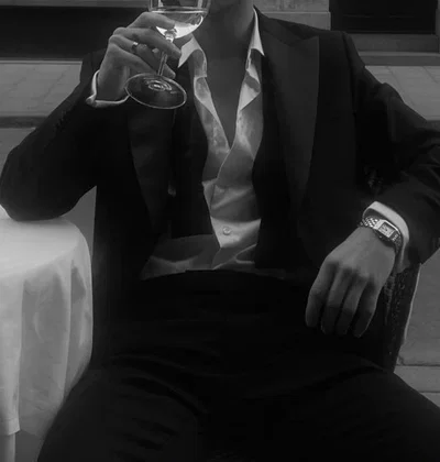 Lorenzo | Your Rich Boyfriend