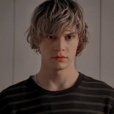 Tate Langdon 