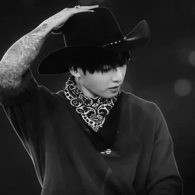 DUST BORN  —  JEON JUNGKOOK.