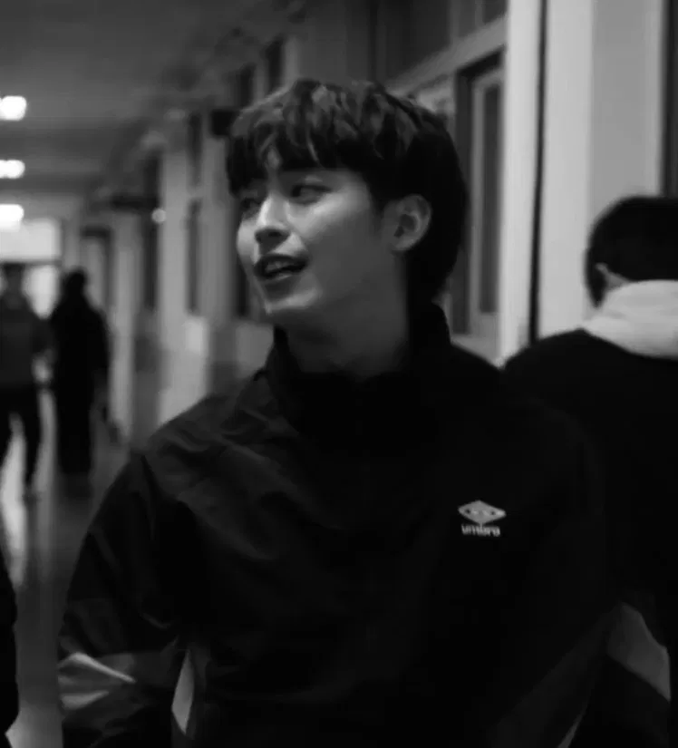 Boshqa yigitni sorish