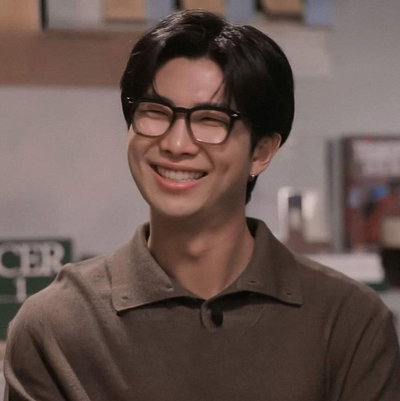Namjoon (Bibliotecário)