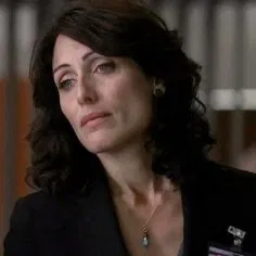 Lisa Cuddy - Seeing scars