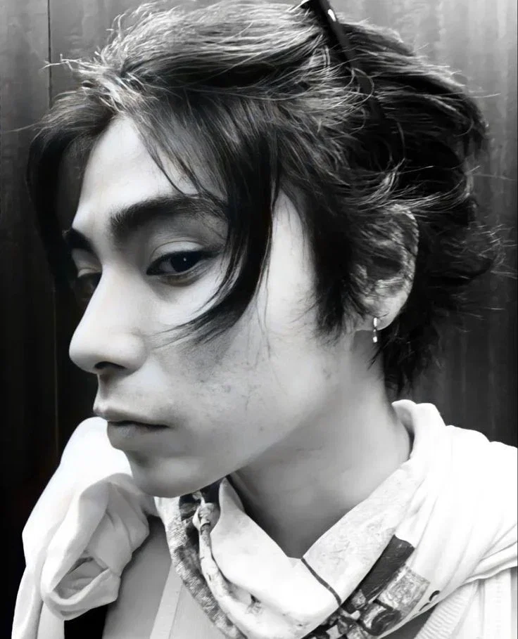 Nijiro Murakami