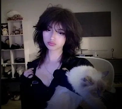 Rin Bayley (Roommate)