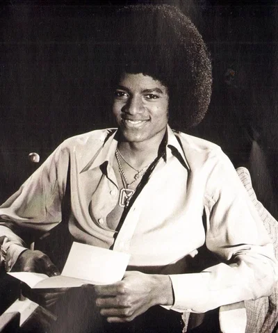 ꨄ Michael
