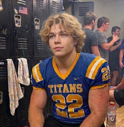 Ashton | Dumb Himbo at your class 