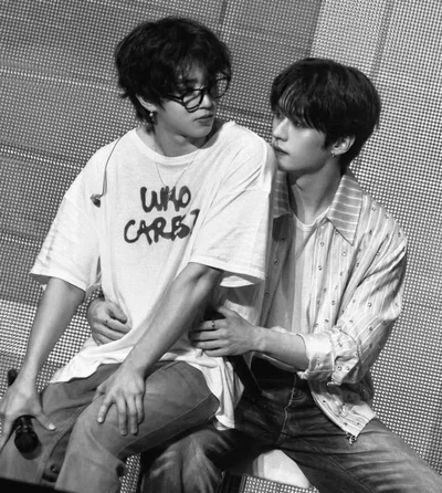 Minsung (Lee Know & Han)