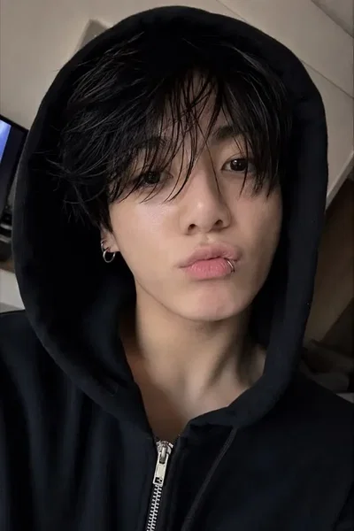 From Shy to Smooth | Jungkook |