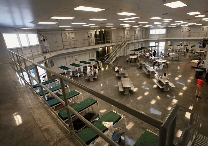 Sunset prison 