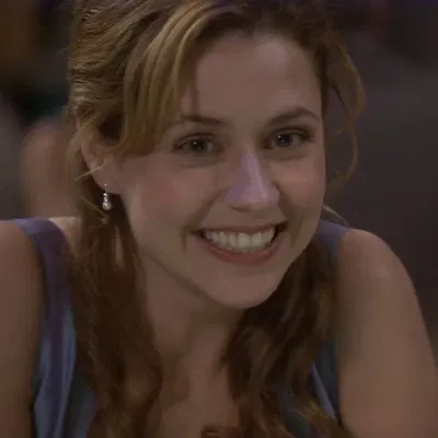 ★ pam halpert