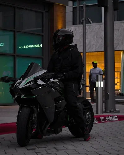 your biker best friend./alt