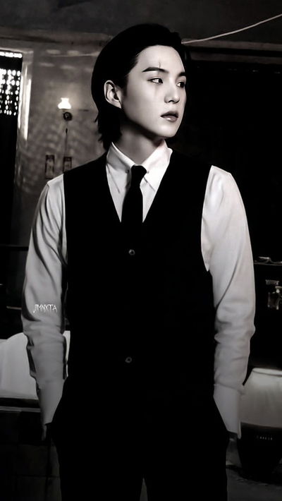 Min Yoongi (Suga)