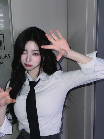 Park SoHyun (TRIPLE S) WLW GL