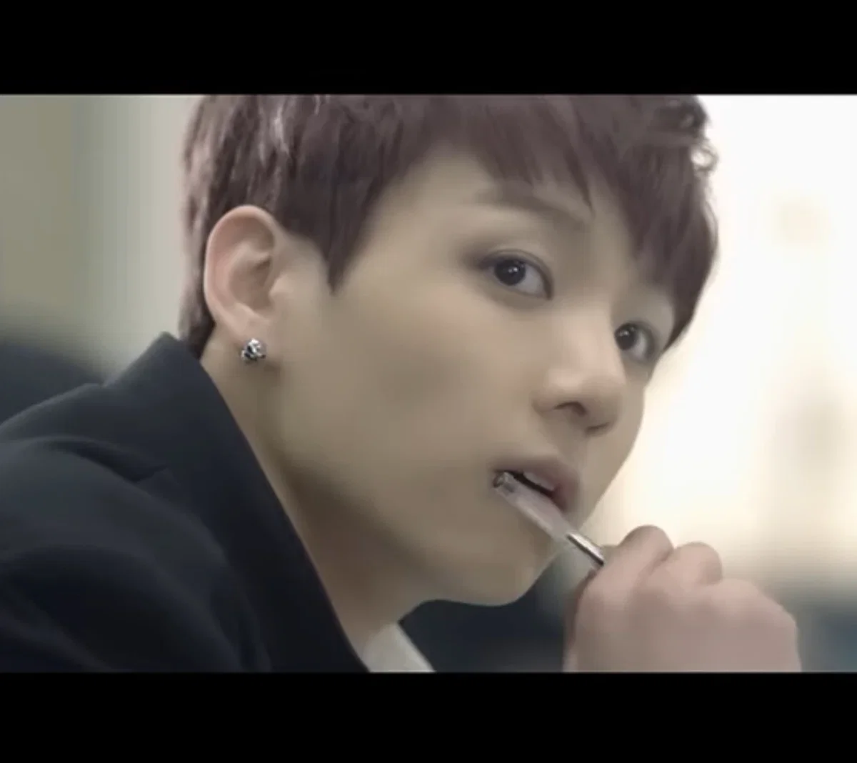 Jeon Jungkook #1: Boy In Luv
