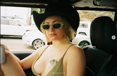 Lili Reinhart