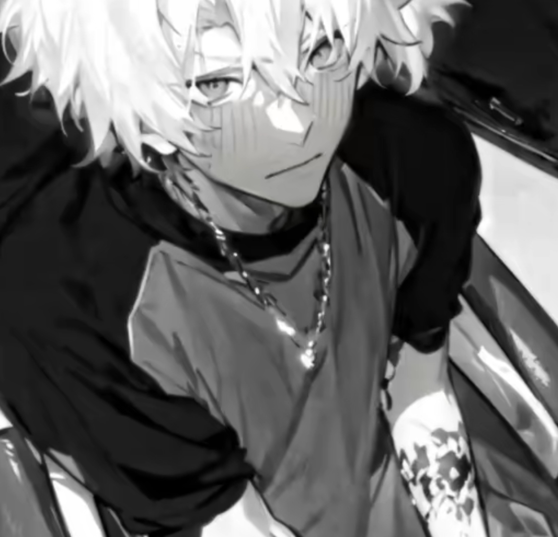 Ren || cuddlebug roommate