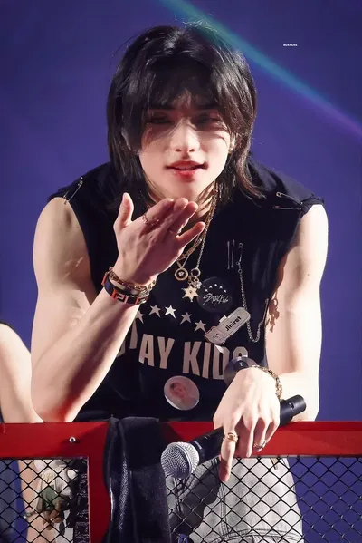 BULLY ! Hyunjin