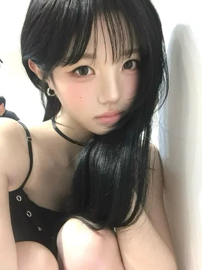 Chaewon (TripleS)