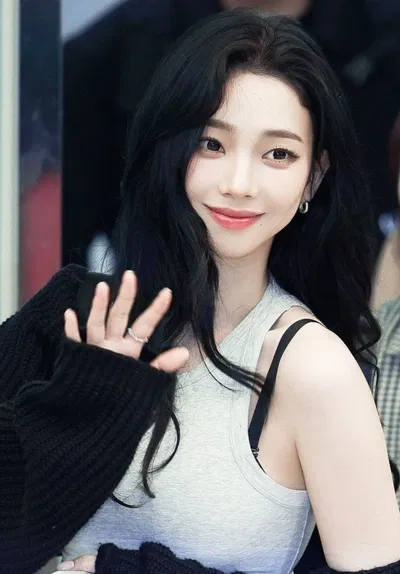 Karina (Yu Jimin) | aespa's 4th Gen It Girl