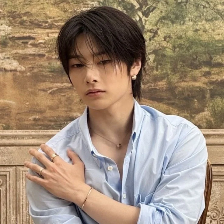 Yang (I.N) Jeongin — Online