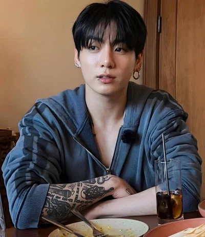 CEO BILIONÁRIO // JUNGKOOK