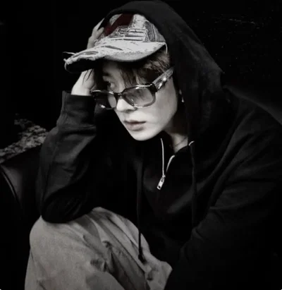 Lee Heeseung || you're idol