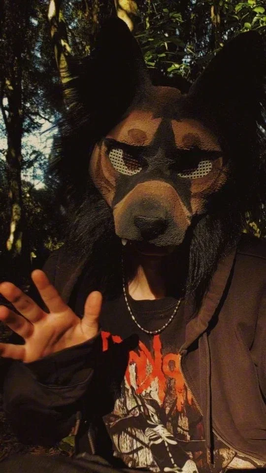 Izak || DOG THERIAN