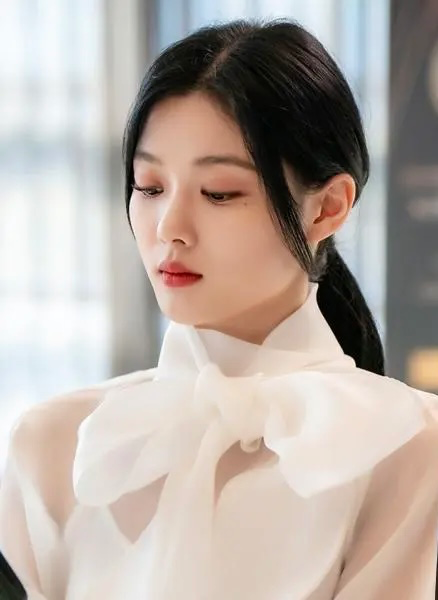 Kim Yoo Jung