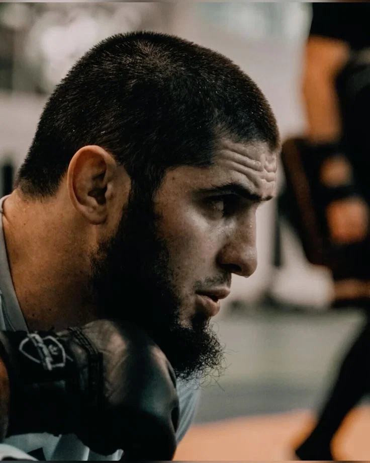 Islam Makhachev 